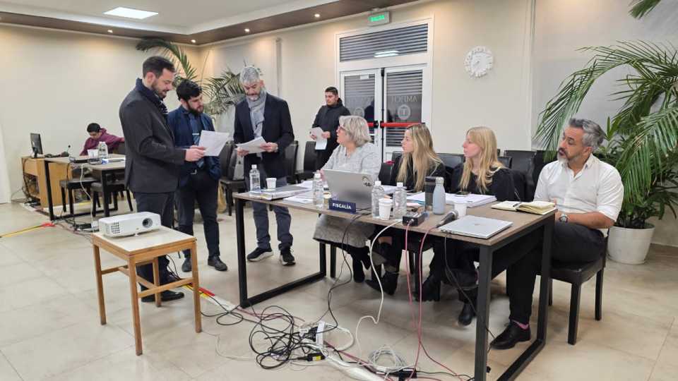 Juicio por jurados: evalúan la responsabilidad de un hombre por hechos de violencia hacia su expareja