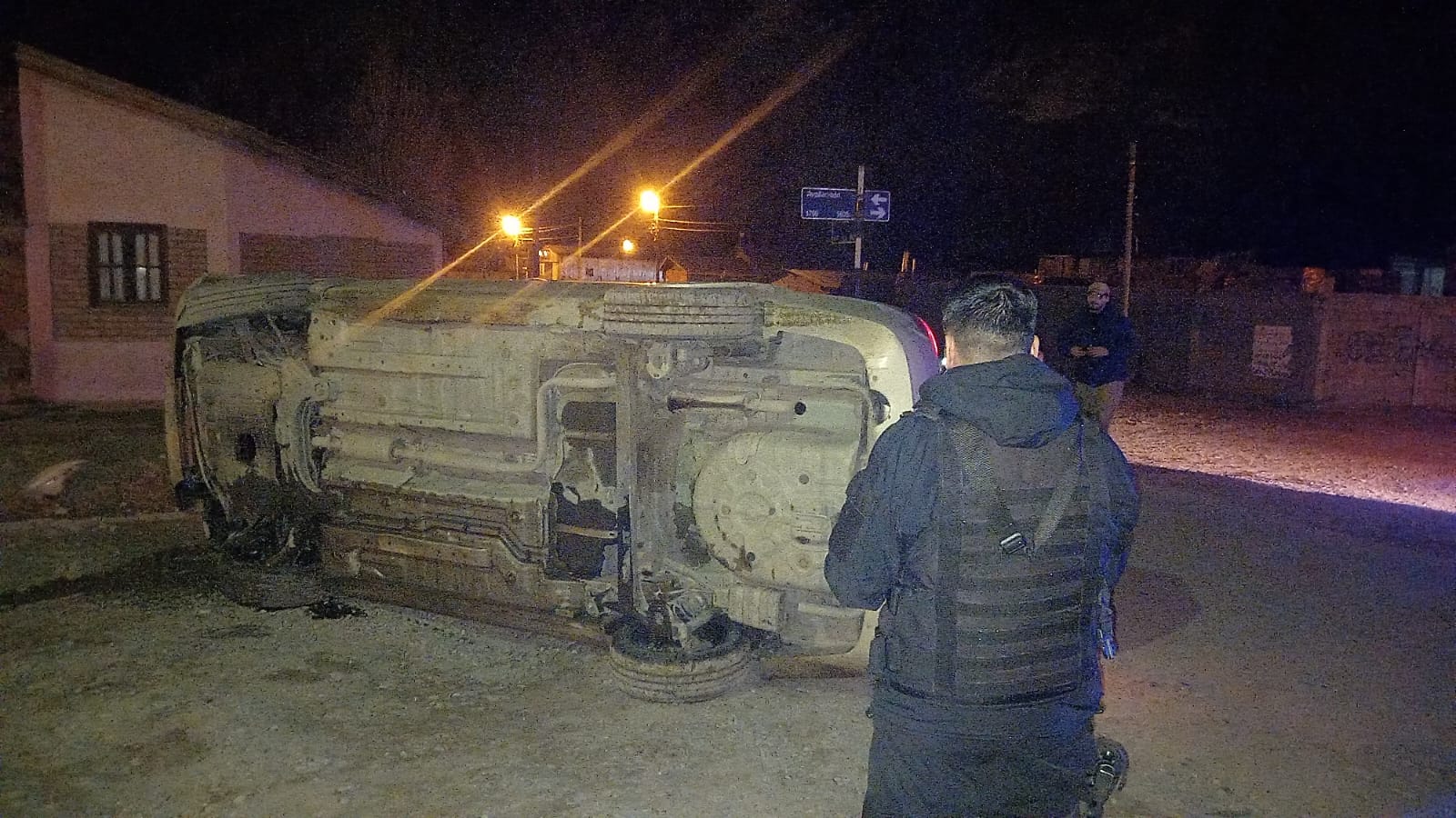 Despiste y vuelco en Esquel
