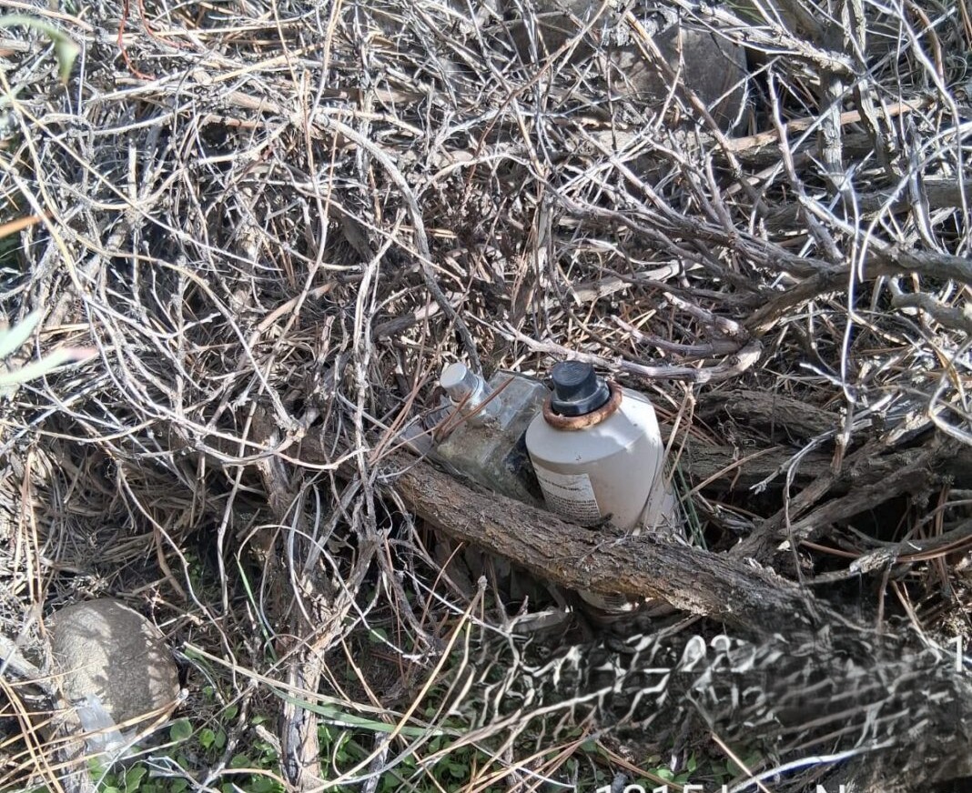 Alerta en Esquel: Detectan un dispositivo casero preparado para iniciar incendios en el camino a La Zeta