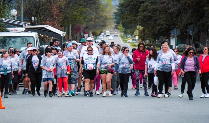 ALCEC: La cuarta Corrida de la Mujer unió deportes, solidaridad y concientización en Esquel