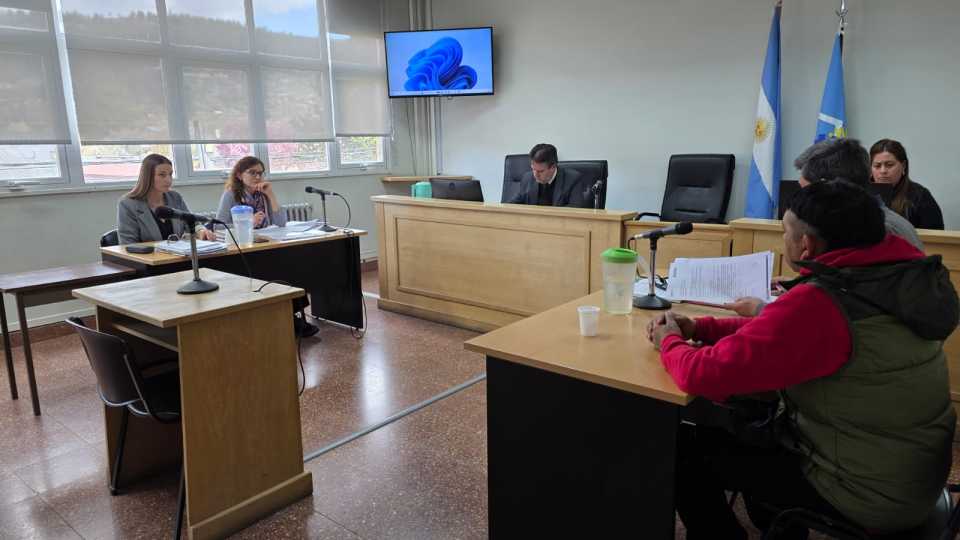 Condenan a un hombre por desobedecer dos veces la restricción de acercamiento a su expareja