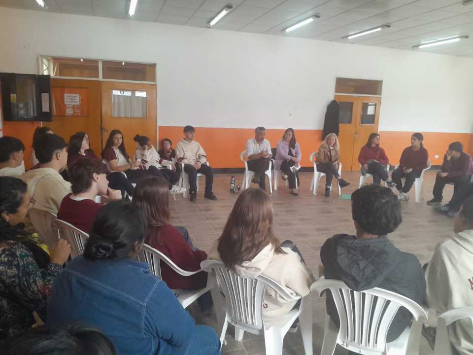El SAVD presente en la Expo ESI de Trevelin: herramientas y diálogo con jóvenes sobre una vida libre de violencias